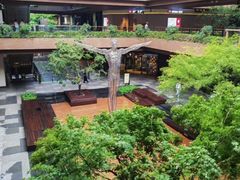 -瑞虹新天地月亮湾