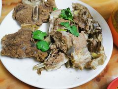 -苏莱特色牛骨滩羊手抓馆(长城东街总店)