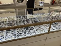 -新视达眼镜店·蔡司·依视路(名镜苑店)