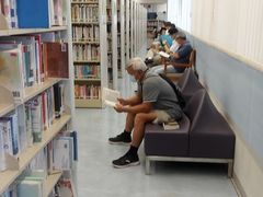 -屯门公共图书馆