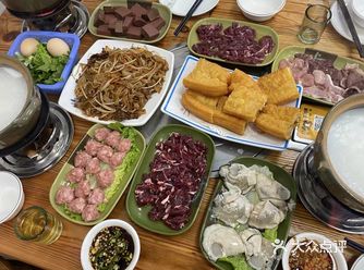 ️鲜牛肉 蛋加牛肉里面进行搅拌，下到粥里面爽滑弹牙而