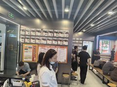 -悦动体能篮球羽毛球网球(三里河店)