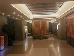 -桔子酒店(上海西藏北路地铁站店)