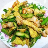 健康美味又简单的虾仁芦笋炒蛋