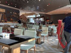 大堂-筠咖啡西餐厅(上海国展宝龙丽筠酒店)