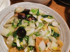 -山楂树融合菜餐厅