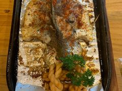 东镇给力烤鱼-老东镇啤酒屋海鲜加工·蒸汽海鲜·海鲜烧烤(台东店)