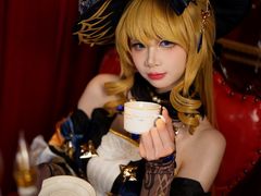 -米游妙妙屋cosplay换装自拍摄影体验馆