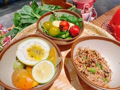 -野山舂·贵州现舂酸汤火锅(鸿通城店)