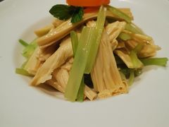 -弄堂小笼包(西青中北永旺购物中心店)