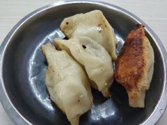 -黄阿姨锅贴大王(万航渡路店)