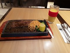 -必胜客(WOW中心城店)
