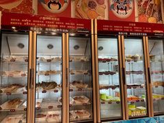 面包甜点陈列柜-小郡肝火锅串串香(万达总店)