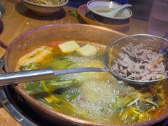 -洱火云南酸菜牛肉火锅(石景山当代商城店)