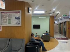 -雅悦齿科(顾村公园店)