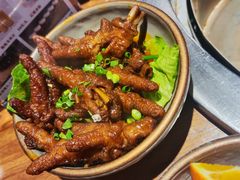 辣卤鸡脚脚-城墙拐拐火锅(三峡广场黑金冠店)