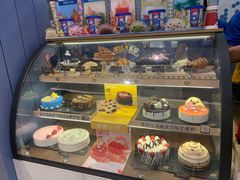 面包甜点陈列柜-DQ·蛋糕·冰淇淋(苏州中心店)