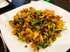 豆豉青椒炒油渣-湘肠香火锅店(团结湖店)
