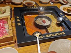 -老牌坊云南鱼豆花火锅(嵩山店)