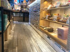 -猫的天空之城概念书店(丽江古城饮玉巷店)