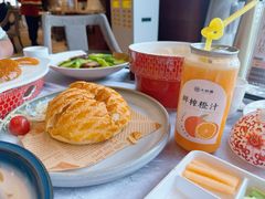 冲天菠萝包-丰鲤楼•闽南茶楼(仟禧汇店)
