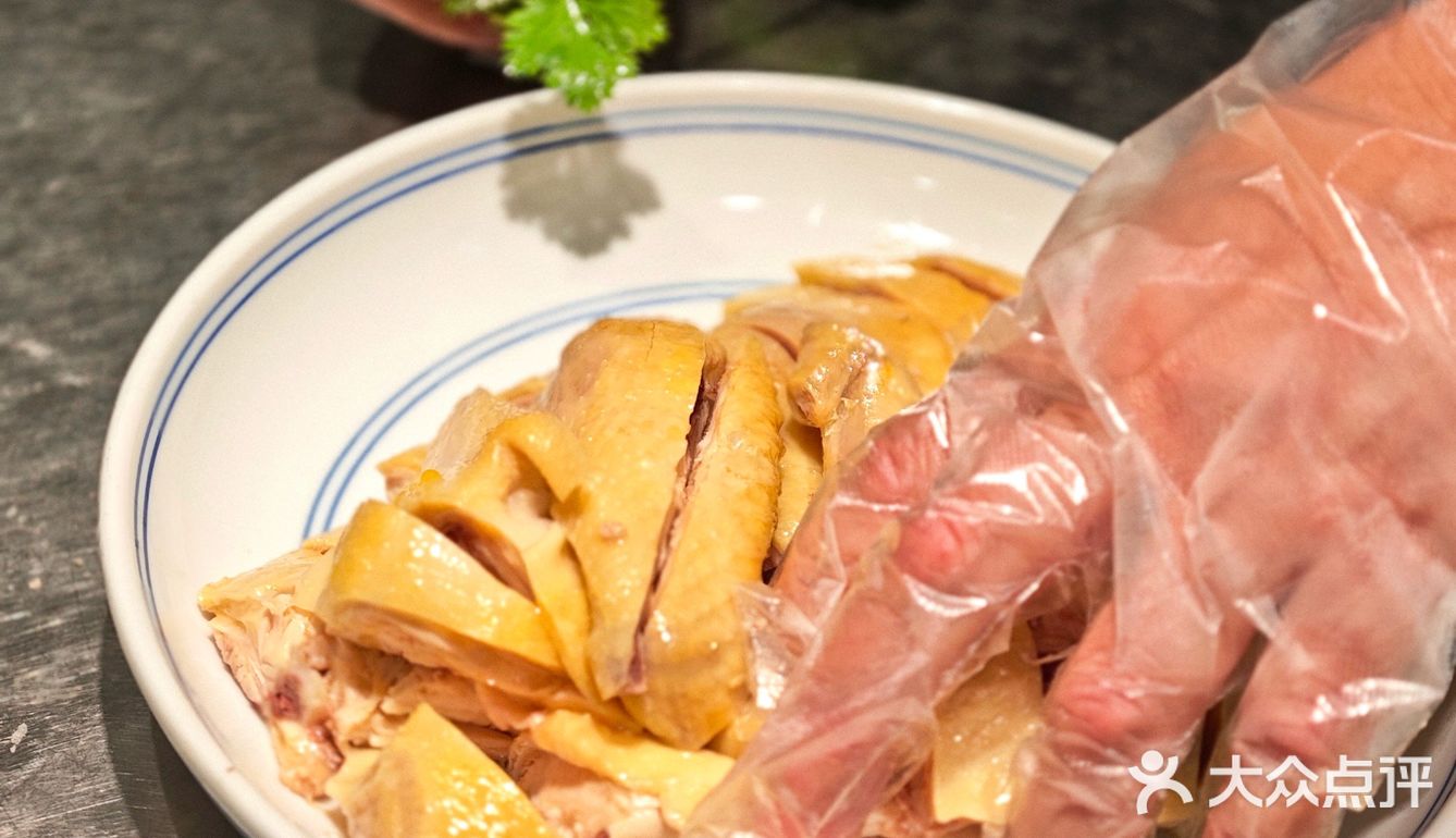 老板太懂上海人了，那么经典的菜这里都有！