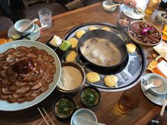 -三人行骨头王火锅(长寿店)