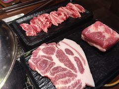 -肉甲韩国木炭烤肉(新壹街1店)