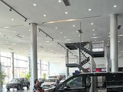 -天津波士信达奔驰4S店(卫津南路店)