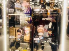 -泡泡玛特POPMART(侨福芳草地店)