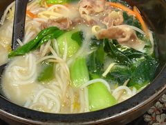 -灵芝妹子海鲜米线(瓦房店新玛特店)