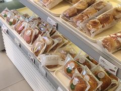 -绿姿鲜奶烘焙(新城花园店)