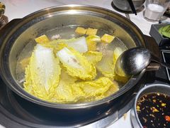 -喃喃椰·糟粕醋·椰子鸡火锅(七堡花园店)