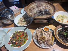 -头上红煨盐鸡·非遗院子餐厅