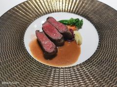 原切M5和牛配时蔬-领仕扒房(长春店)