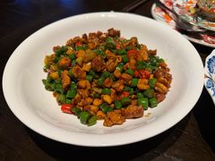 黄椒茶油生炒鸡-名家厨房·百县千碗(武林广场店)