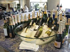 -AZUR聚(香格里拉饭店)