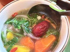 -耶里夏丽·丝路国际·新疆餐厅(浦东区东方路店)