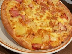 培根鸡肉双拼披萨-萨莉亚意式餐厅(杭州滨江天街店)