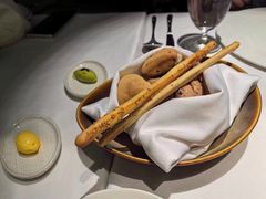 -Erman岩烧牛排(虹桥南丰城店)