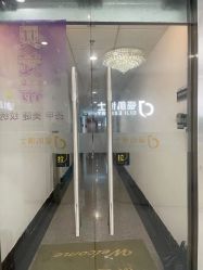 -瓷肌博士·祛痘科技美肤