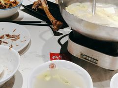 -丁里羊肉小镇(天鹅湖总店)