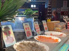 -遇上西雅图多融合海鲜自助餐厅(中房金谊广场店)