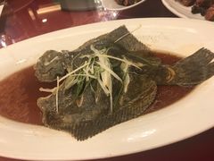 -品悦酒店(三林古镇店)