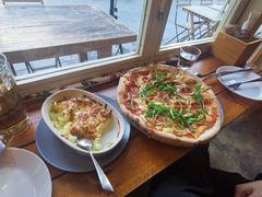 -Gather pizza
