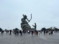 -巴陵广场