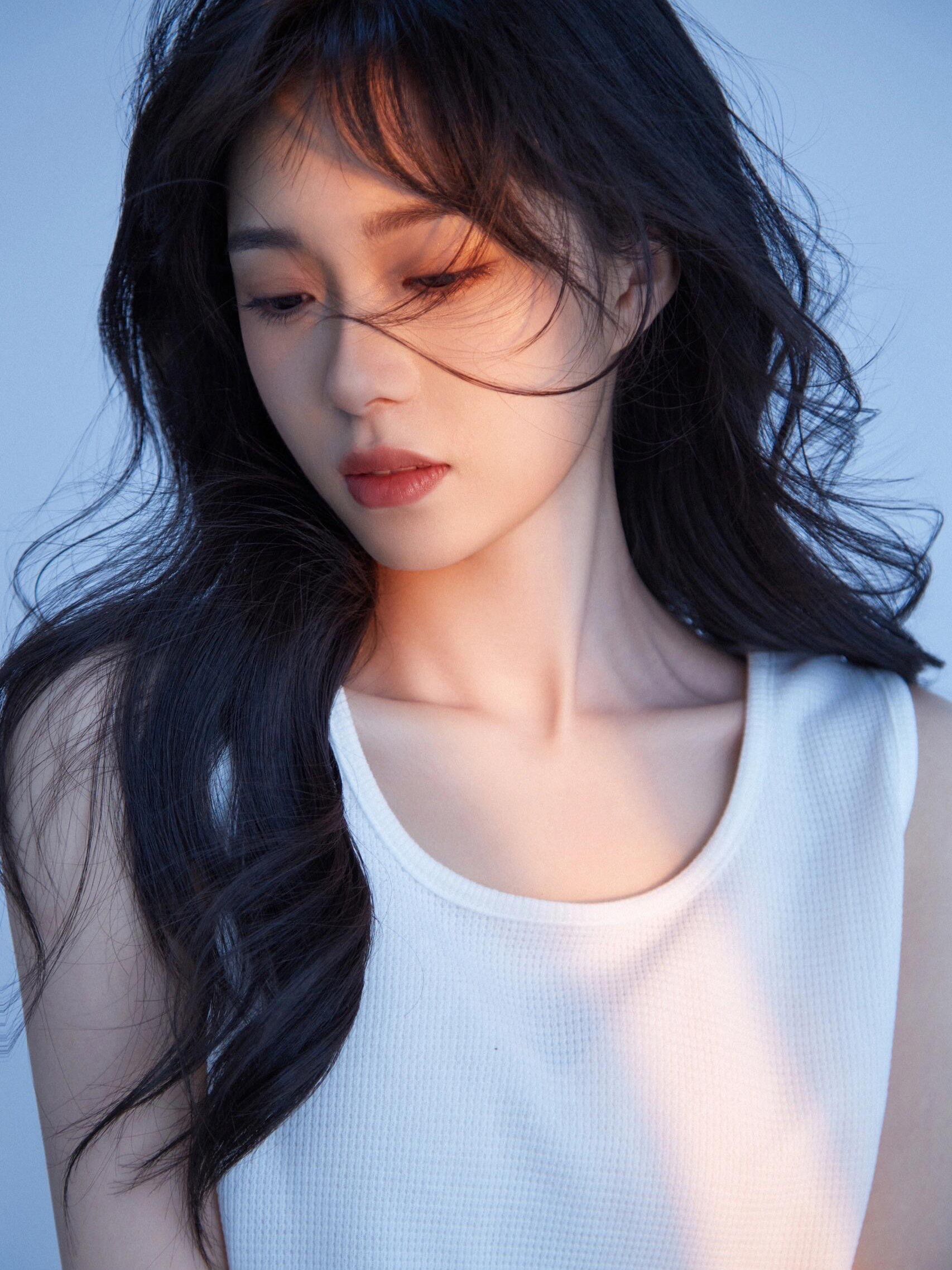 肖像照|
"一个人最高级的美
是