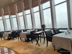 -厚街国际大酒店·360度旋转餐厅