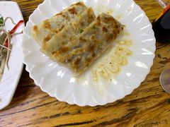 -溢心园香河肉饼总店