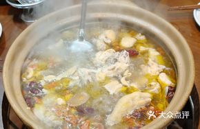 Ancient Method Charcoal Stove Tonic Chicken Soup